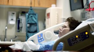 Evaluation of NEWS2 response thresholds in a retrospective observational study from a UK acute hospital